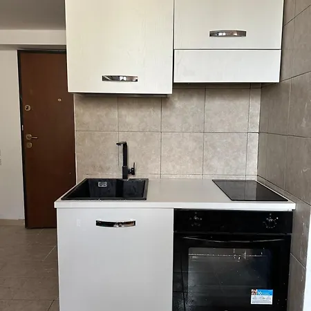 Bilocale Standard A Прато